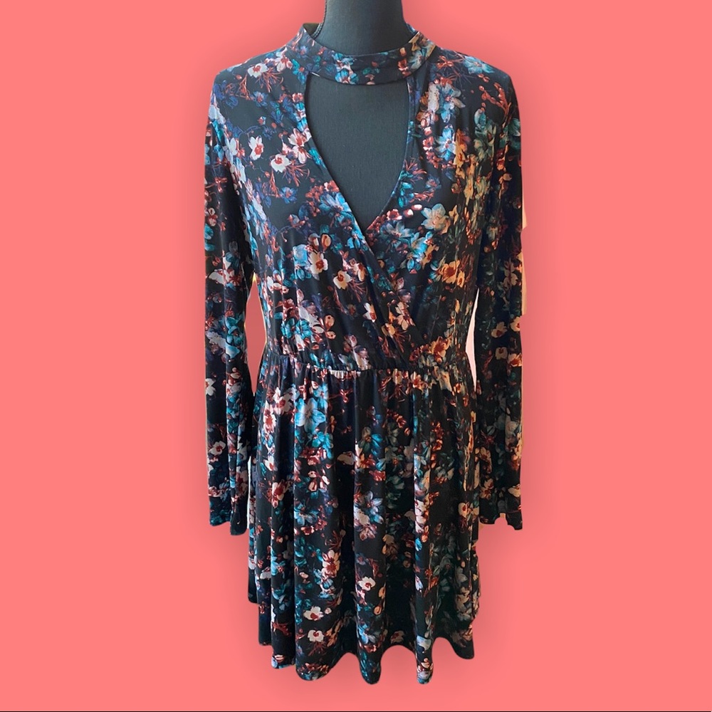 BCBGeneration Black & Blue Floral Dress - Large